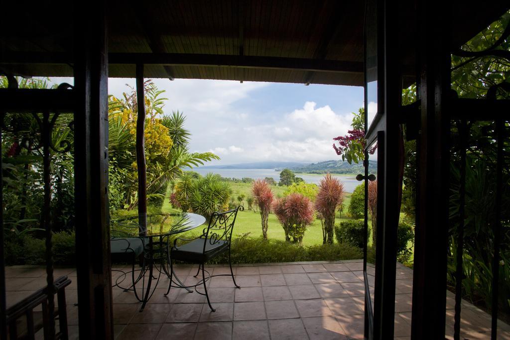 Hotel La Mansion Inn Arenal Нуэво-Ареналь Экстерьер фото