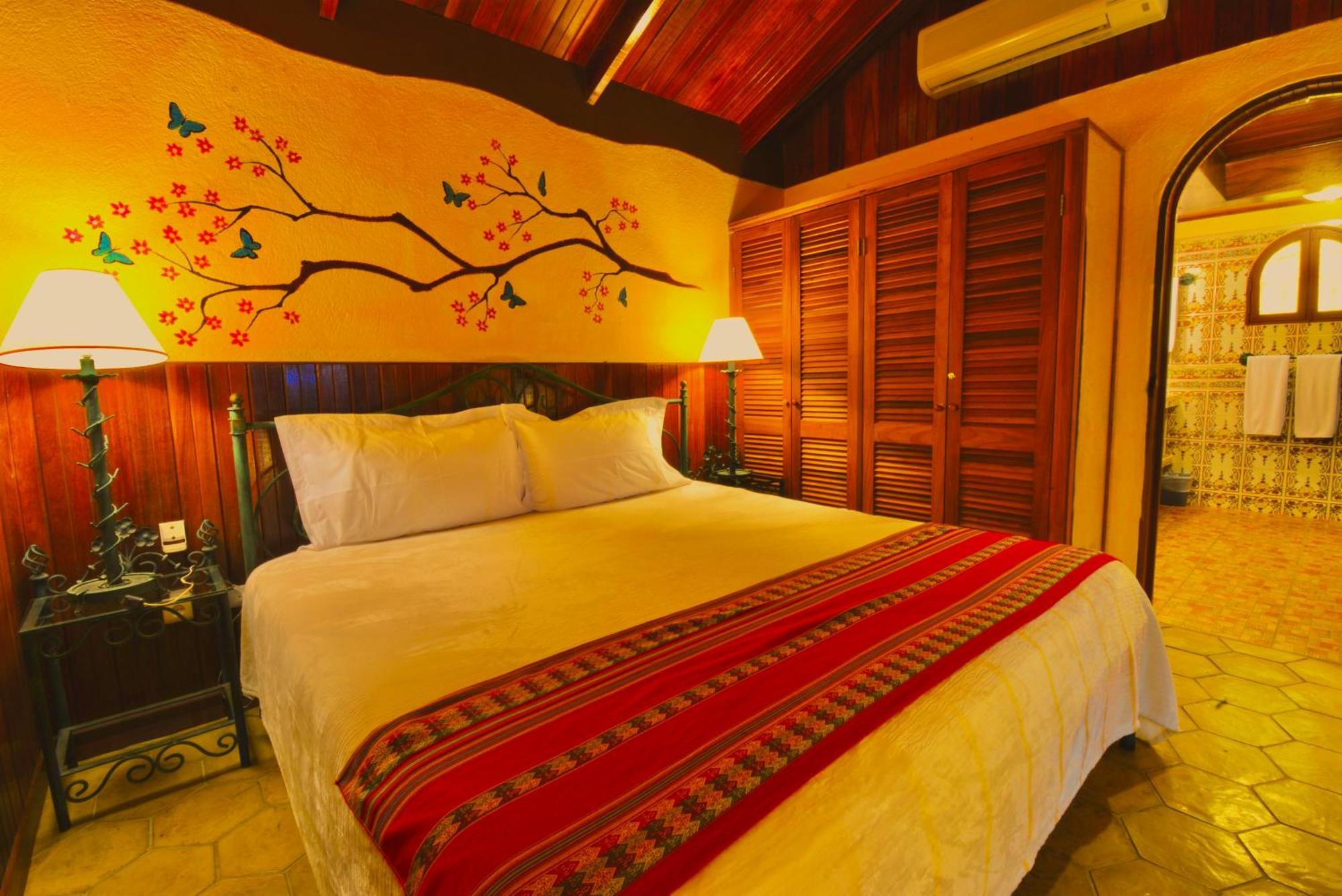 Hotel La Mansion Inn Arenal Нуэво-Ареналь Номер фото