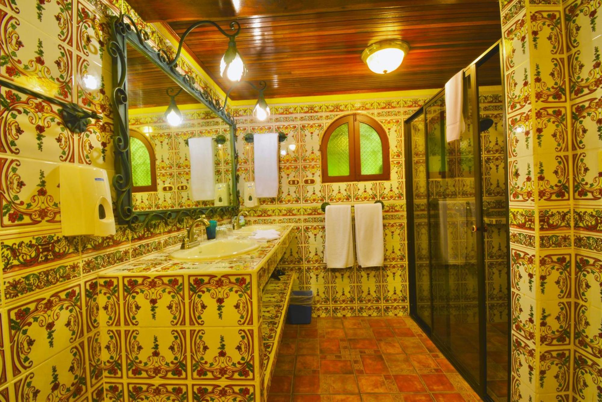 Hotel La Mansion Inn Arenal Нуэво-Ареналь Номер фото